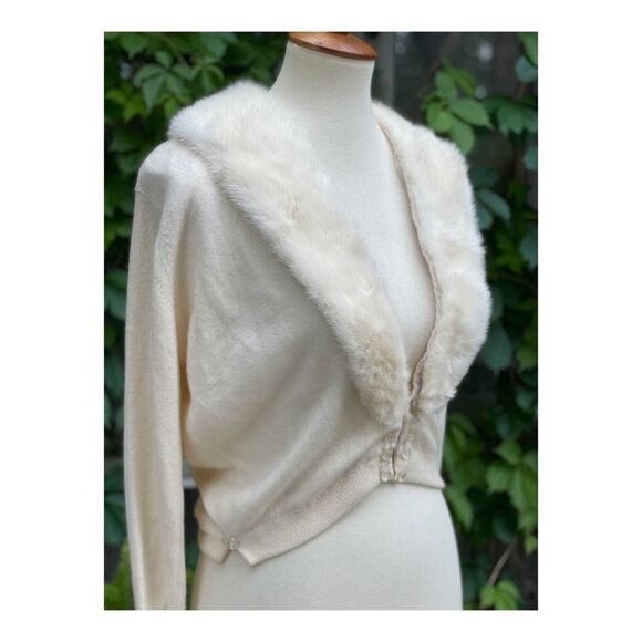 True Vintage Cashmere Cardigan Mink Collar Neutral - Picture 1 of 16